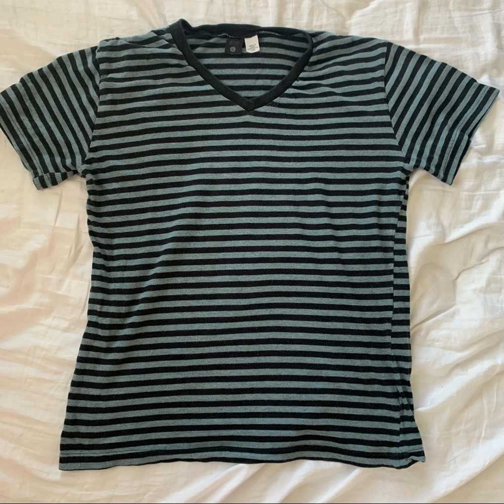 BDG Mens V-Neck Tee